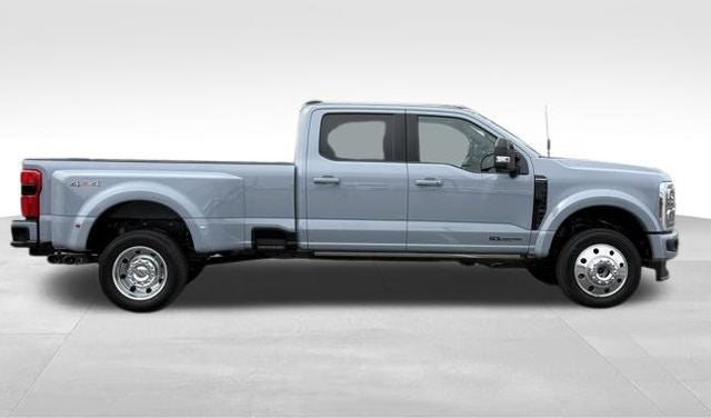 2026 Ford F-450SD Platinum DRW