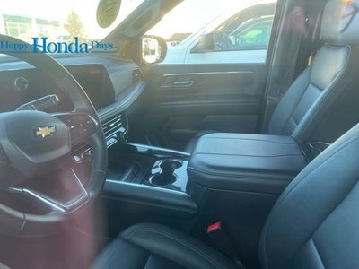 2025 Chevrolet Suburban LT