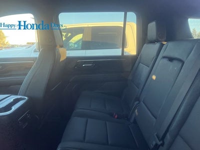 2025 Chevrolet Suburban LT