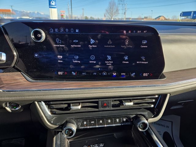 2025 Chevrolet Suburban LT