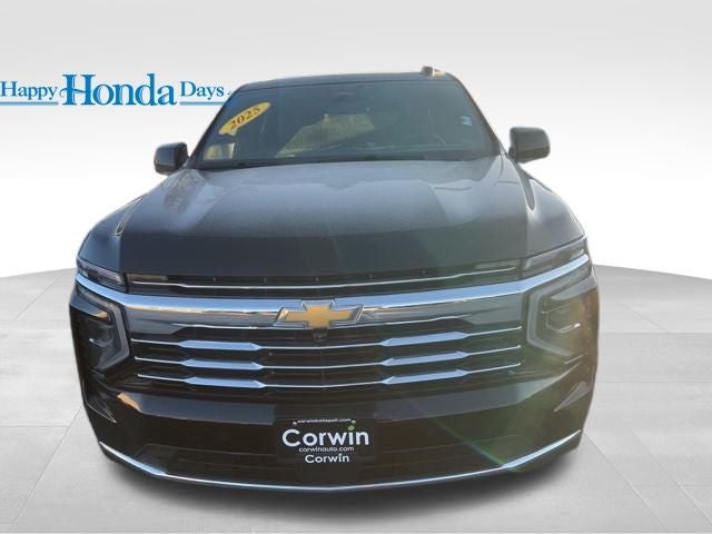 2025 Chevrolet Suburban LT