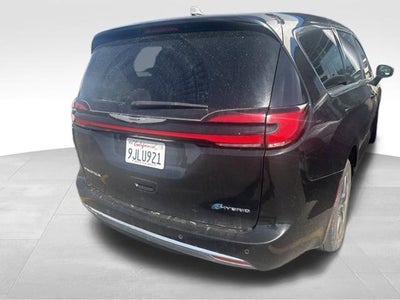 2024 Chrysler Pacifica Hybrid Select