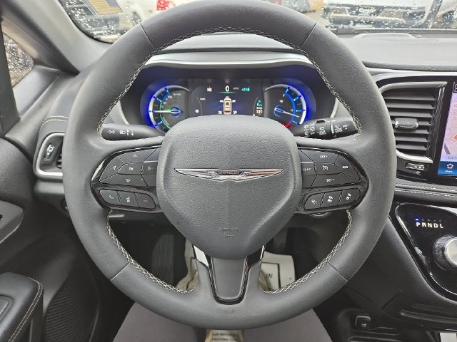 2024 Chrysler Pacifica Hybrid Select S Appearance
