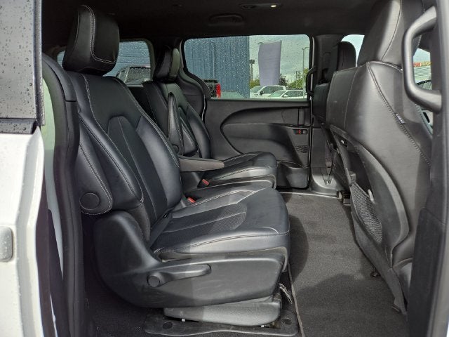 2024 Chrysler Pacifica Hybrid Select S Appearance