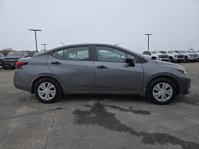 2023 Nissan Versa 1.6 S