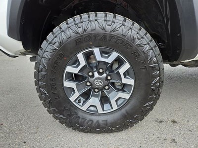2022 Toyota Tacoma TRD Off-Road V6