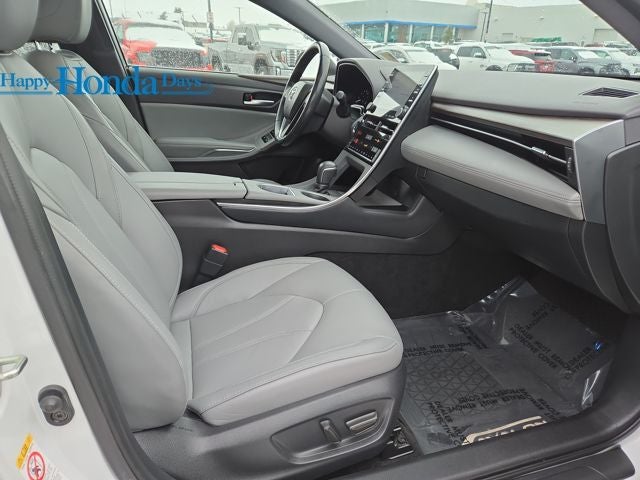 2019 Toyota Avalon XLE