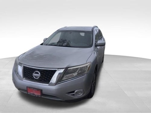 2016 Nissan Pathfinder Base