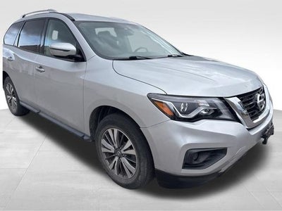 2020 Nissan Pathfinder SV