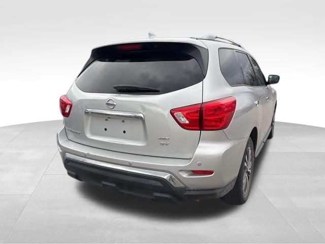 2020 Nissan Pathfinder SV