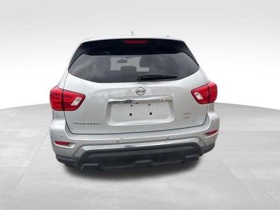 2020 Nissan Pathfinder SV