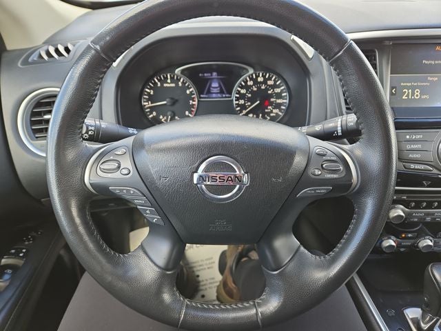 2020 Nissan Pathfinder SV