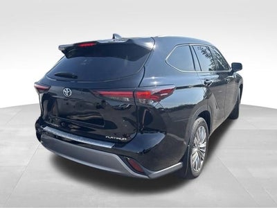 2024 Toyota Highlander Platinum