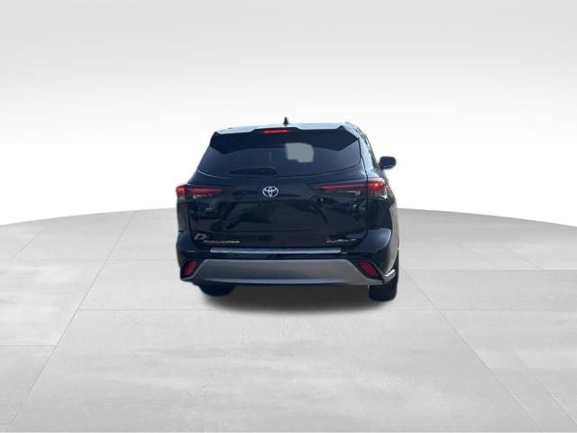 2024 Toyota Highlander Platinum