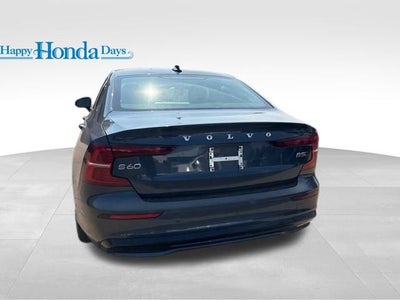 2024 Volvo S60 B5 Plus Dark Theme