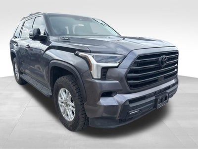 2023 Toyota Sequoia SR5