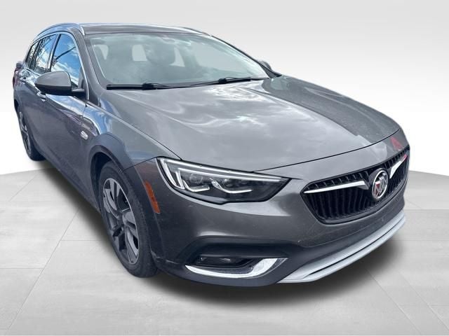 2018 Buick Regal TourX Essence