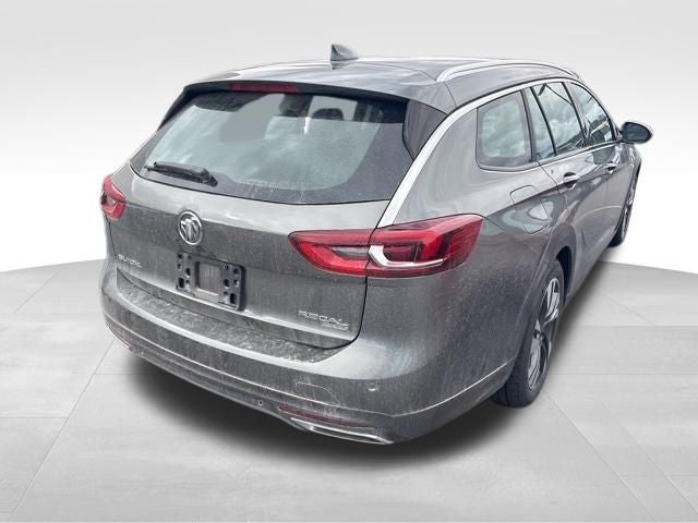 2018 Buick Regal TourX Essence