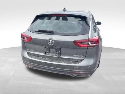 2018 Buick Regal TourX Essence