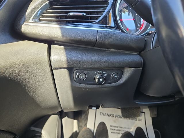 2018 Buick Regal TourX Essence