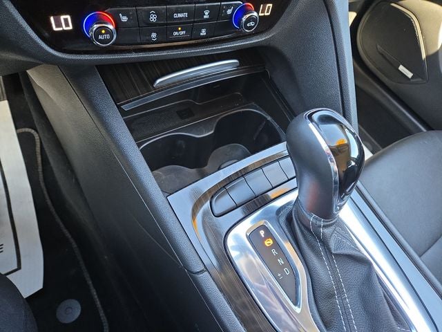 2018 Buick Regal TourX Essence