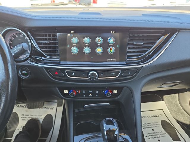 2018 Buick Regal TourX Essence