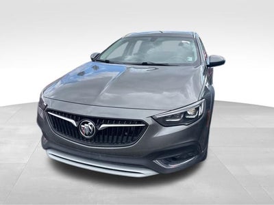 2018 Buick Regal TourX Essence