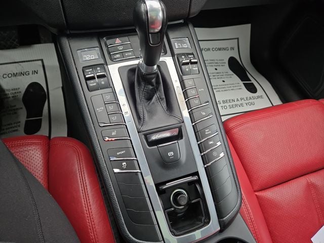 2017 Porsche Macan Base