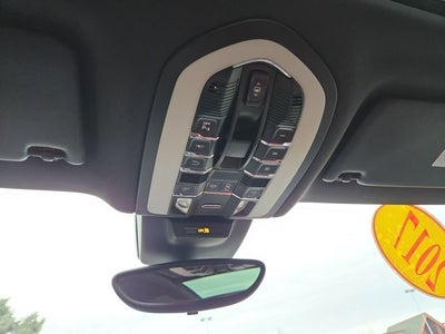 2017 Porsche Macan Base