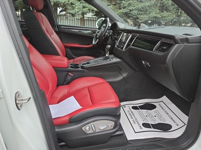 2017 Porsche Macan Base