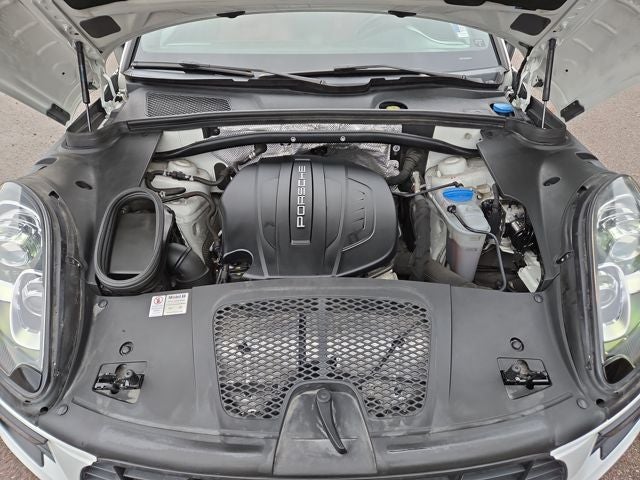 2017 Porsche Macan Base