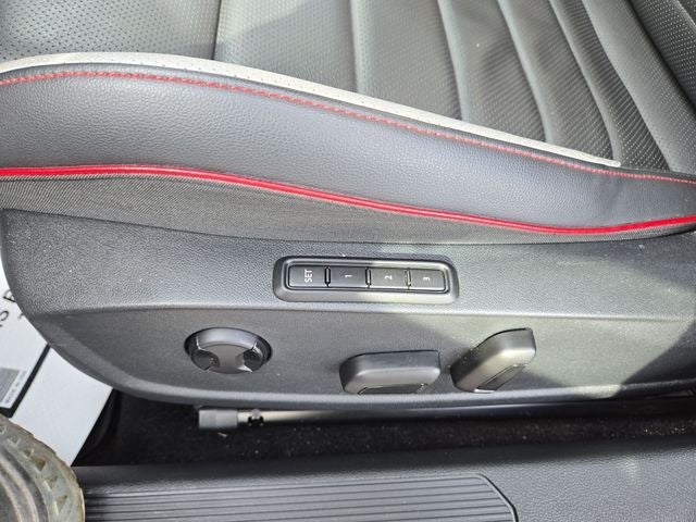 2023 Volkswagen Golf GTI 2.0T SE