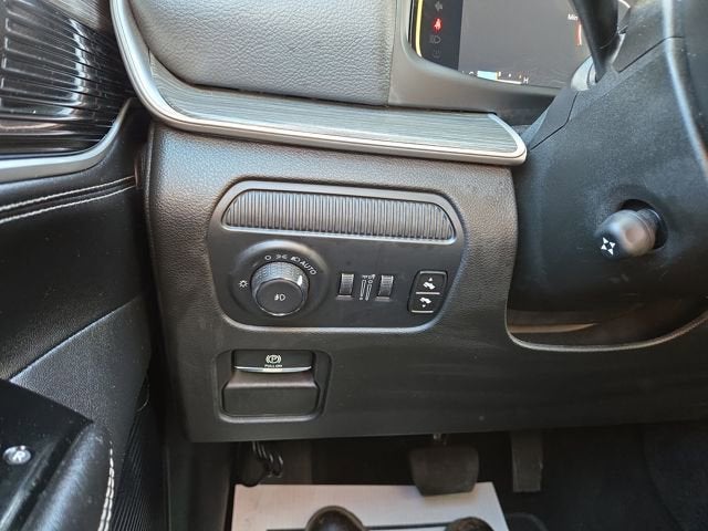 2024 Jeep Wagoneer L Series III