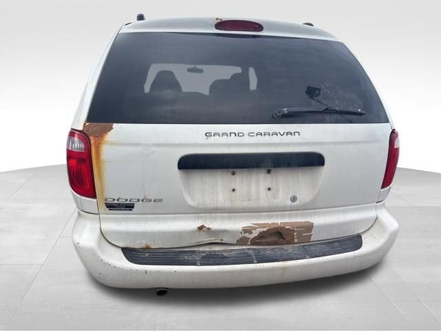 2005 Dodge Caravan SE