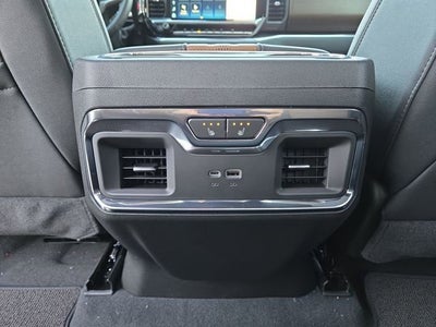 2025 Chevrolet Silverado 3500 HD High Country