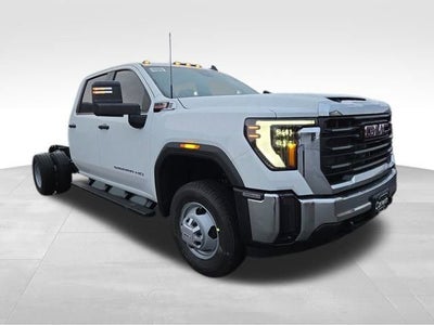2026 GMC Sierra 3500 HD Chassis Cab Pro