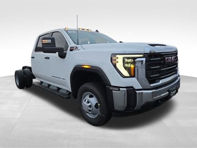 2026 GMC Sierra 3500 HD Chassis Cab Pro