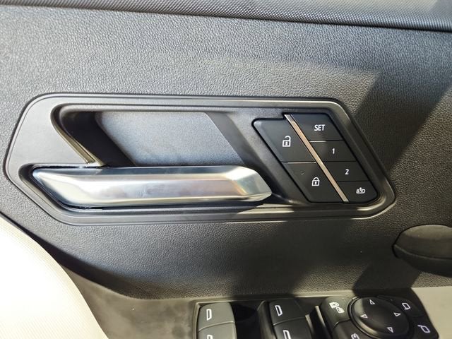 2024 GMC HUMMER EV SUV 2X