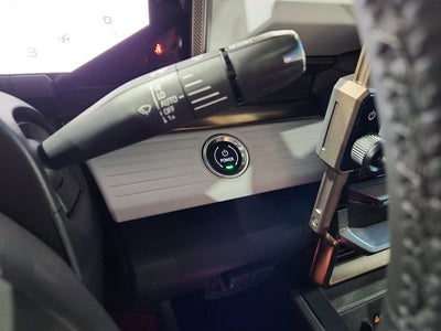 2024 GMC HUMMER EV SUV 2X