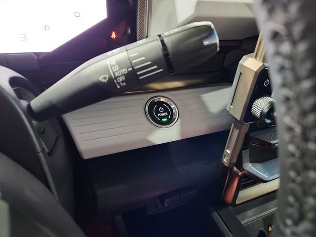 2024 GMC HUMMER EV SUV 2X