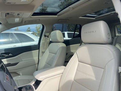 2022 GMC Acadia Denali