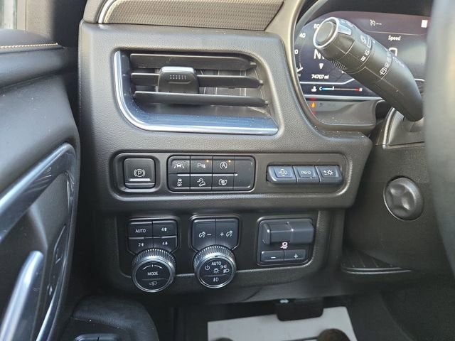 2023 GMC Yukon XL AT4