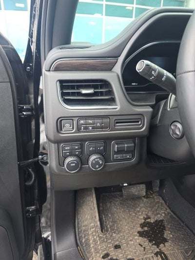 2024 Chevrolet Suburban LT