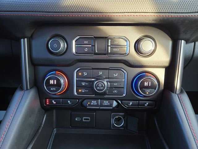 2021 Chevrolet Suburban RST