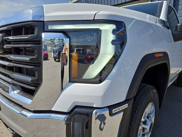 2025 GMC Sierra 2500 HD Pro