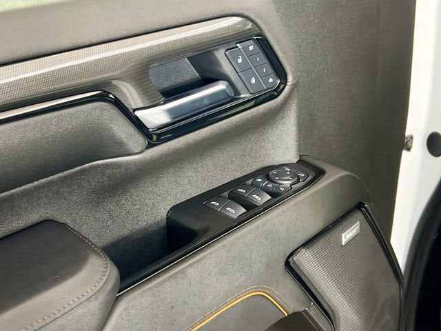 2025 GMC Sierra 3500 HD AT4