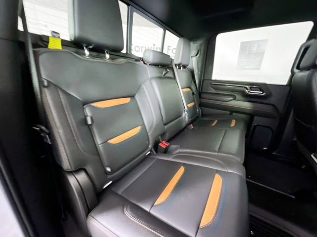 2025 GMC Sierra 3500 HD AT4