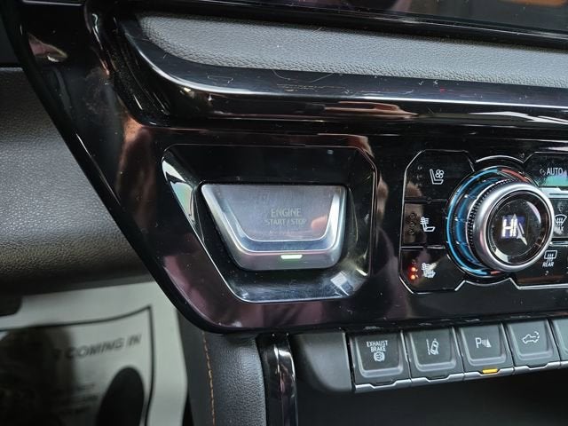 2025 GMC Sierra 3500 HD AT4