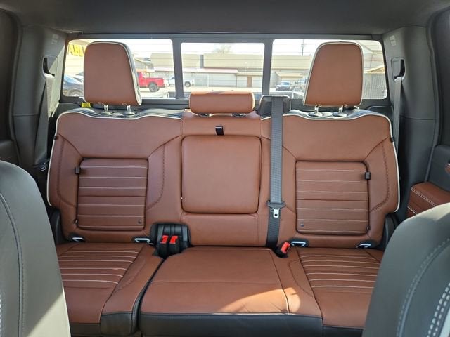 2026 GMC Sierra 3500 HD Denali Ultimate DRW