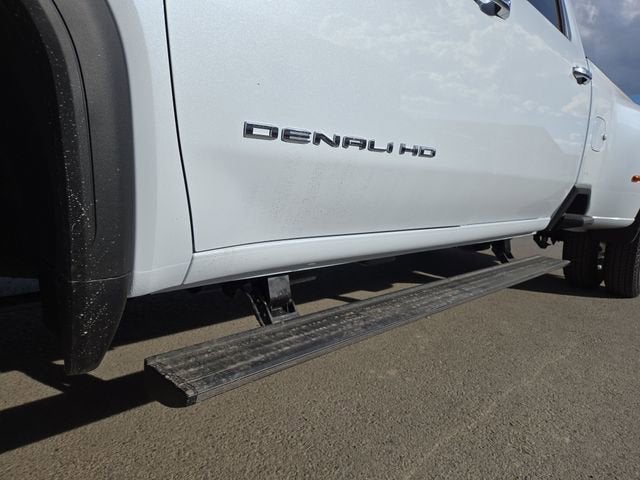 2026 GMC Sierra 3500 HD Denali Ultimate DRW